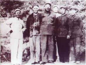 第一次见到毛主席(图2) 第一次见到毛主席(图2)